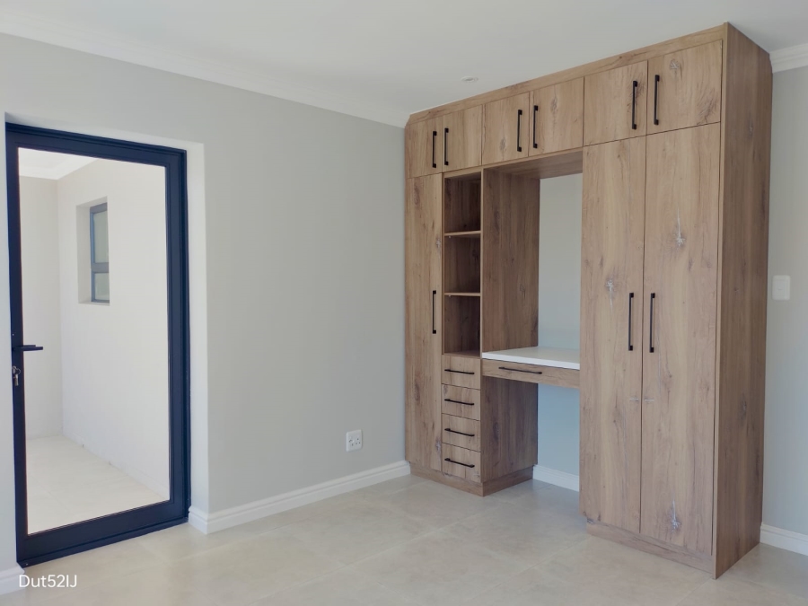 3 Bedroom Property for Sale in Fraaiuitsig Western Cape